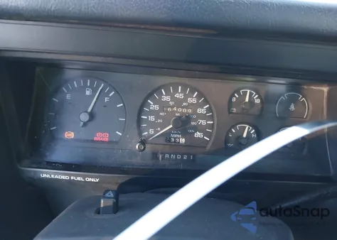 1993 Dodge Dakota z USA, uszkodzony, nr VIN 1B7FL26X8PS215092